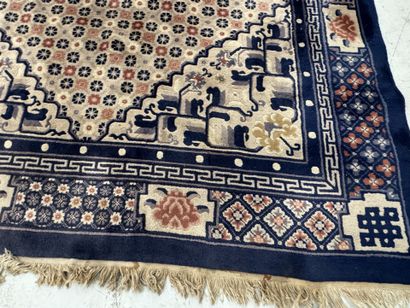 CHINA, 20th century.
Important hand-knotted...