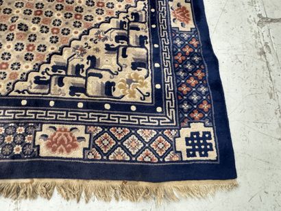 CHINA, 20th century.
Important hand-knotted...