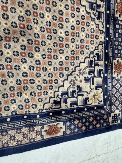 CHINA, 20th century.
Important hand-knotted...