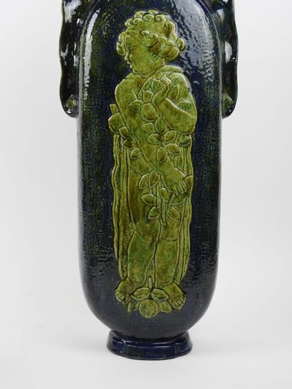 Richard GUINO (1890–1973).
Large bottle-shaped...
