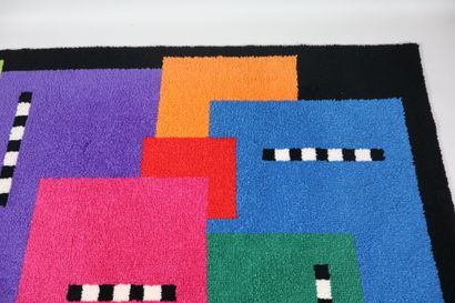 JH Création.
Tapis rectangulaire en laine...
