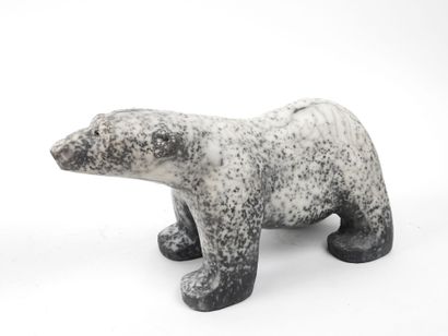 C. ROCHE, XXe.
Ours polaire en céramique...