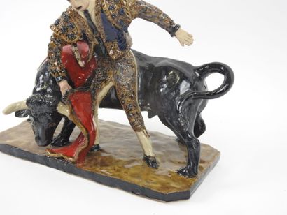 Guy BERNON (XXe), à La BORNE.
Le toréador.
Groupe...