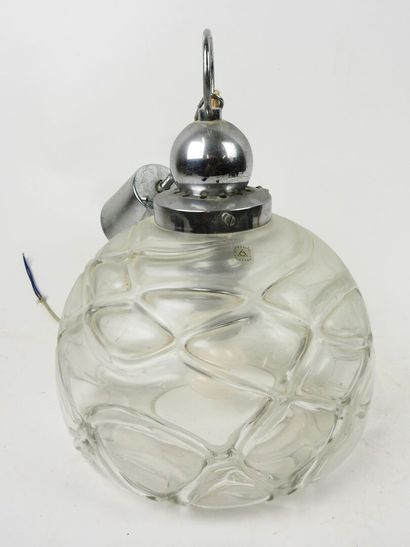 HANDARBEIT MUNDGEBLASEN.
Suspension en verre...
