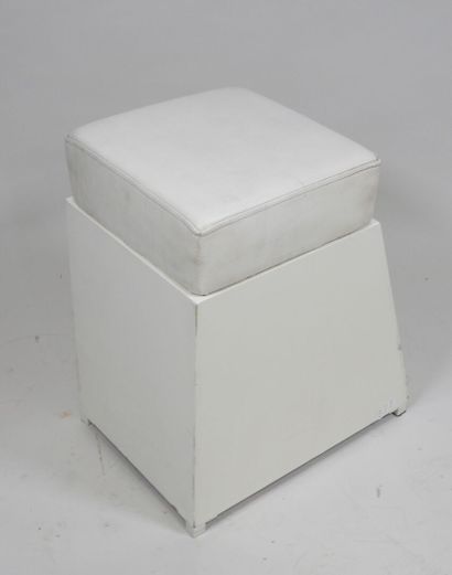 Tabouret de magasin de chaussures en bois...