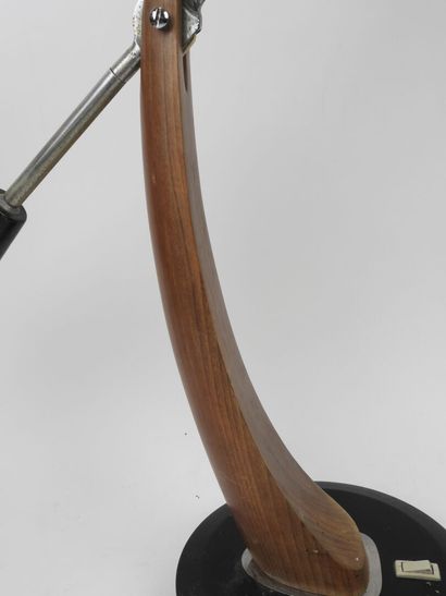 FASE.
Lampe de bureau articulée modèle 