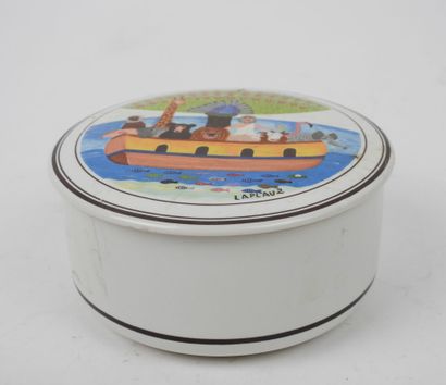 VILLEROY & BOCH.
Boite circulaire en porcelaine...