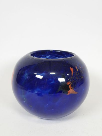 Nicolas MORIN (born in 1959).
Blue and red...
