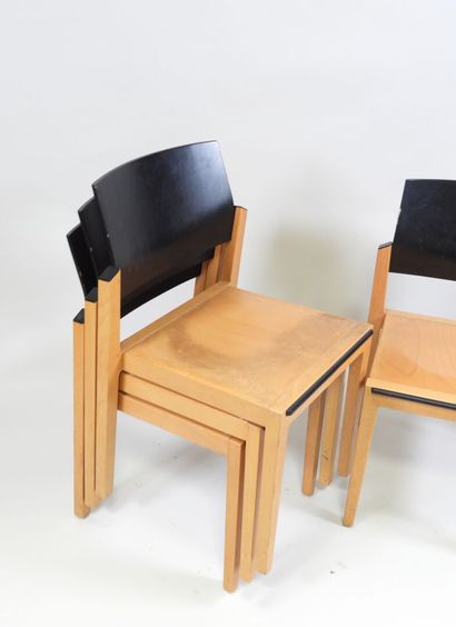 WIESNER HAGER.
Suite de quatre chaises en...