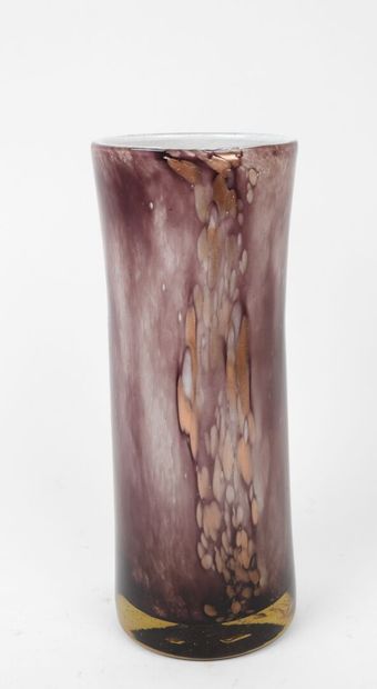 Hand-blown glass vase in shades of mauve.
20th-century...