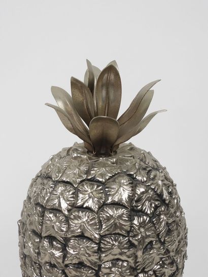 Michel DARBOIS (XXe).
Seau à glaçons en métal...