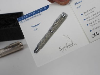 Michel AUDIARD (né en 1951).
Stylo en bronze...