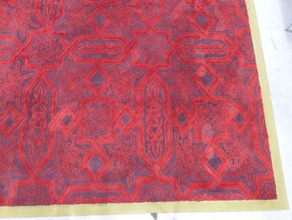 Grand tapis rectangulaire en laine nouée...