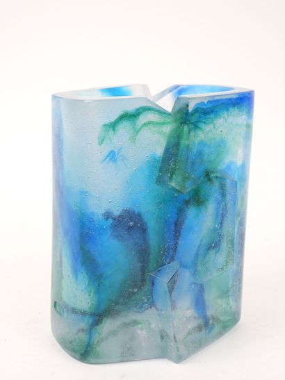 Eric SCHAMSCHULA (1925–2004).
Geometric vase...