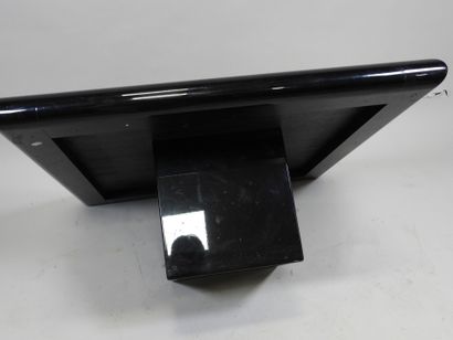 ROCHE BOBOIS.
Table basse carrée en bois...