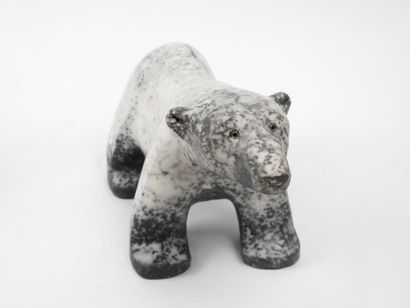 C. ROCHE, XXe.
Ours polaire en céramique...
