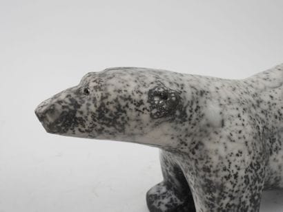 C. ROCHE, XXe.
Ours polaire en céramique...