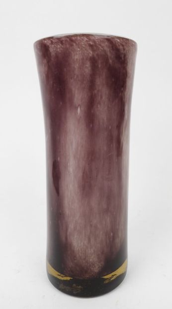 Hand-blown glass vase in shades of mauve.
20th-century...