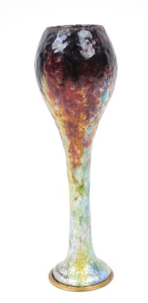 Jules SARLANDIE (1874-1936) à LIMOGES.
Vase...