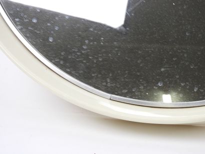 SALC, Italie, XXe.
Miroir circulaire en plastique...