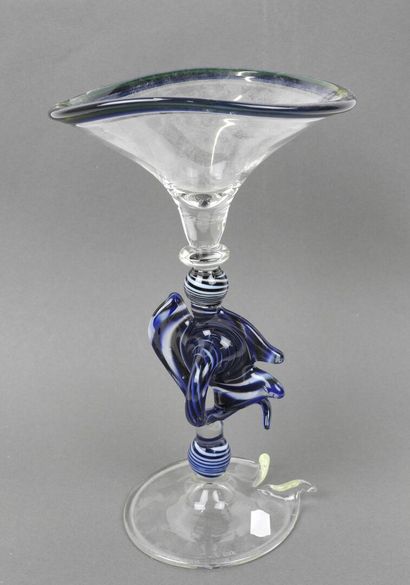 MURANO, 20th century.
Blown glass goblet...