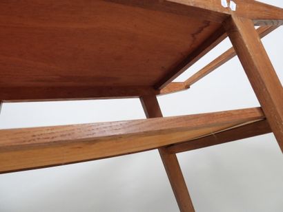 Roger GONIN (XXe).
Desserte roulante en bois...