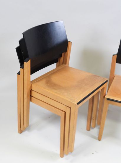 WIESNER HAGER.
Suite de quatre chaises en...