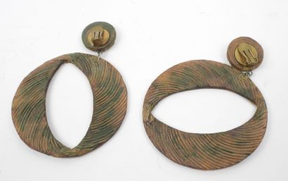 Line VAUTRIN (1913-1997), dans le goût de.
Paire...