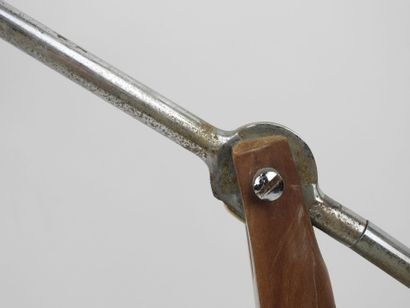 FASE.
Lampe de bureau articulée modèle 