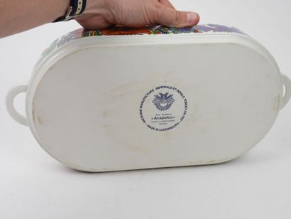VILLEROY & BOCH.
Plat à anses et pot couvert...