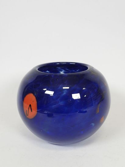 Nicolas MORIN (born in 1959).
Blue and red...