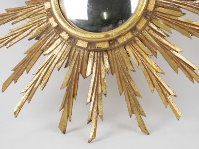Miroir sorcière en forme de soleil en bois...