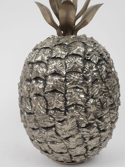 Michel DARBOIS (XXe).
Seau à glaçons en métal...