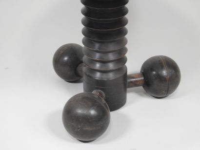 Charles DUDOUYT (1885-1946).
Table basse...