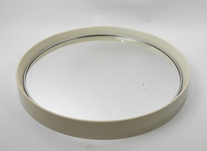 SALC, Italie, XXe.
Miroir circulaire en plastique...