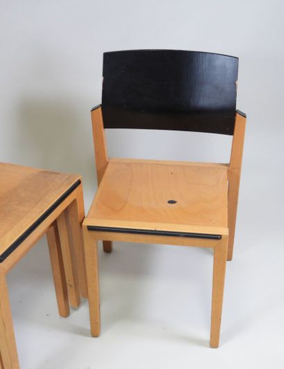 WIESNER HAGER.
Suite de quatre chaises en...