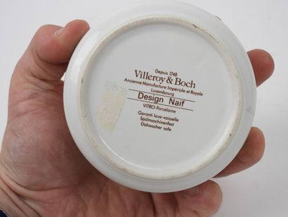 VILLEROY & BOCH.
Boite circulaire en porcelaine...