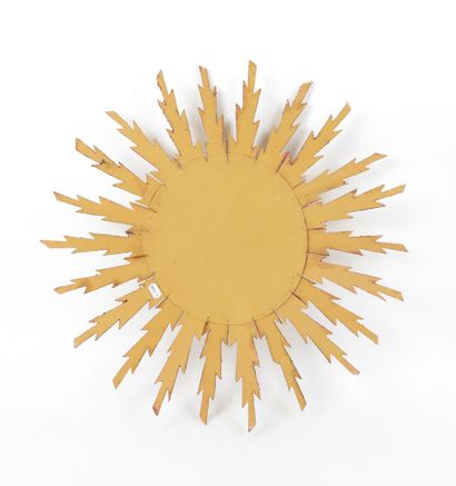 Miroir sorcière en forme de soleil en bois...