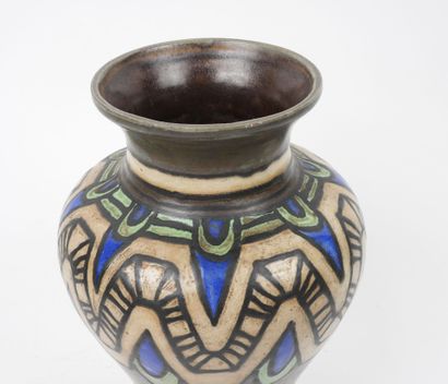 Jules HENRIOT (1866–1946) for ODETTA in QUIMPER.
Ceramic...