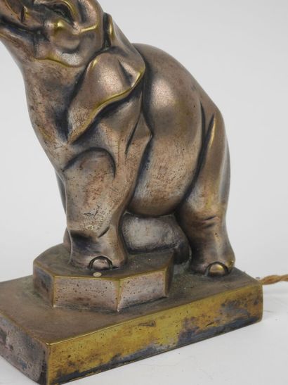 Louis FONTINELLE (1886-1964).
Éléphant de...