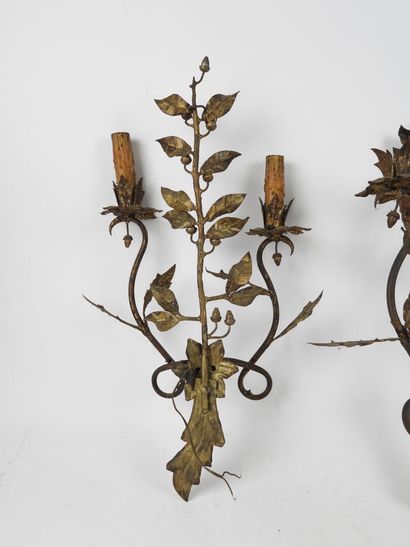 Paire d'appliques à deux bras de lumière...
