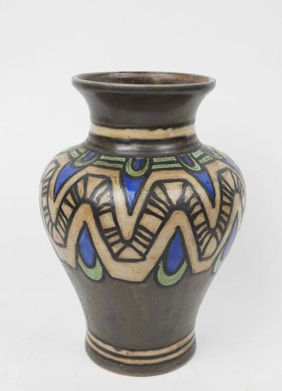 Jules HENRIOT (1866–1946) for ODETTA in QUIMPER.
Ceramic...