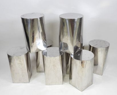 ZARA HOME.
Suite de huit tabourets en métal.
H.:...