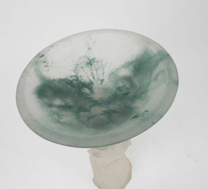 Georges STAHL (born in 1951).
Milky and green...