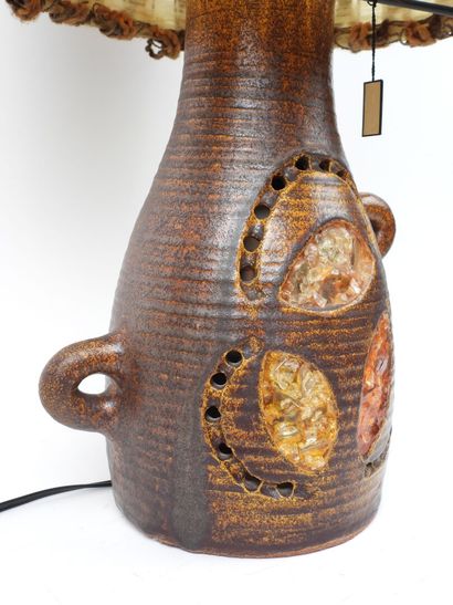 LES POTERIES D'ACCOLAY.
Lampe en céramique...