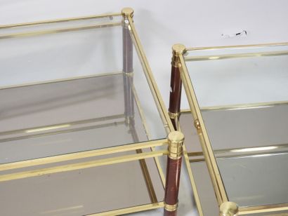 Ensemble comprenant une table basse et un...
