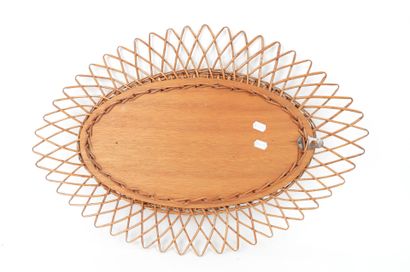 Miroir ovale en osier tressé en forme de...