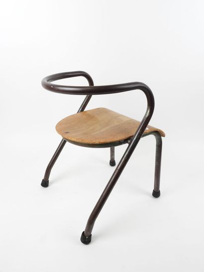 Jacques HITIER (1917-1999).
Chaise pour enfant...
