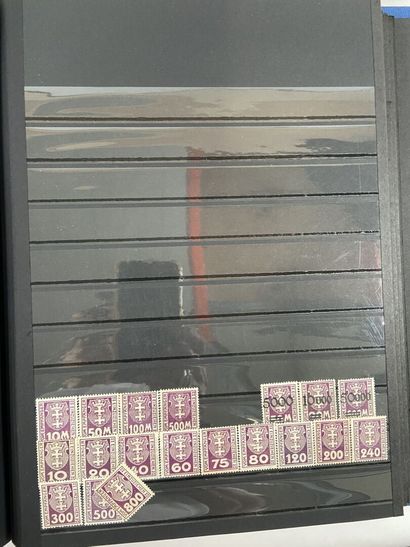 Monde : Timbres d'Europe et du Monde en majorité...