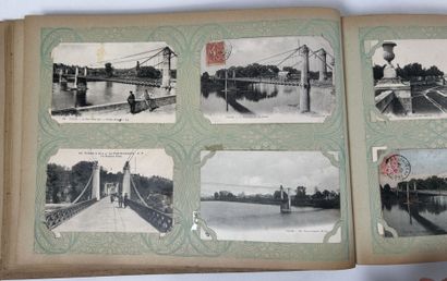Tours : Ensemble de cartes sur Tours dont...